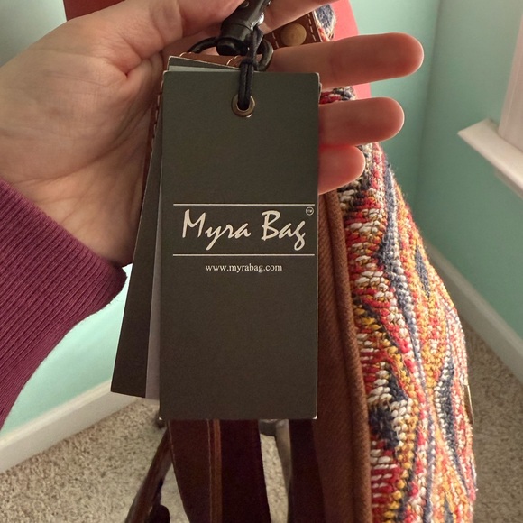 NWT Myra Peanut Brown Crossbody Bag - Picture 12 of 13